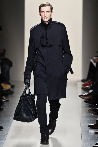 Look 24
